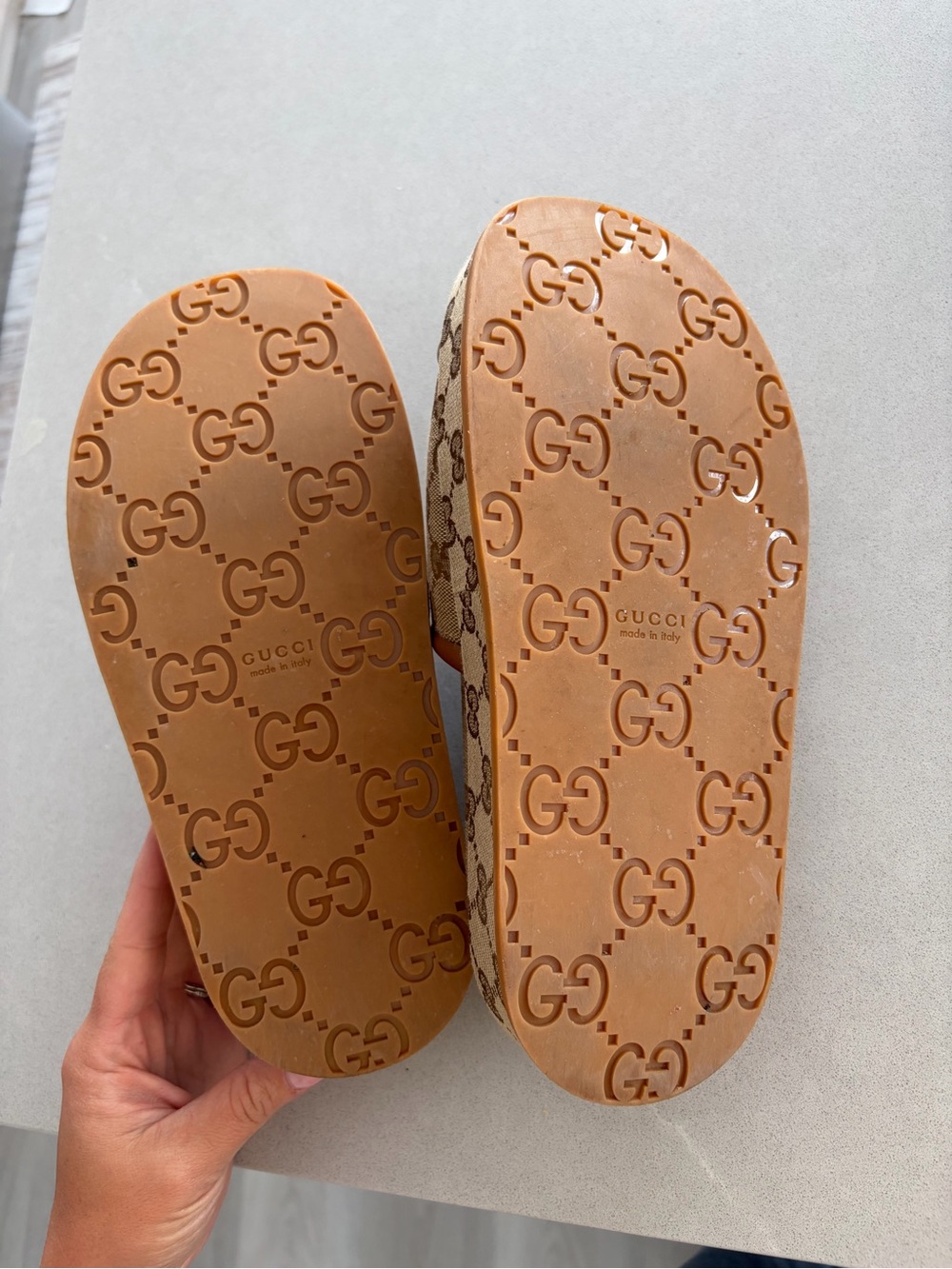 Women’s GUCCI platform sandal - Picture 4 of 4